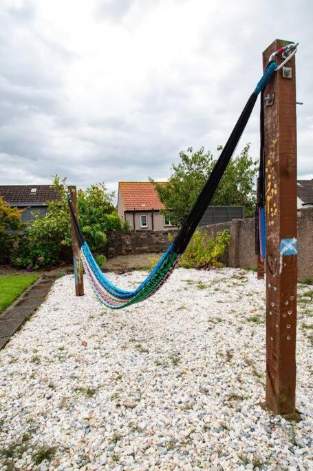 Linburn Near Edinburgh * Dunfermline
